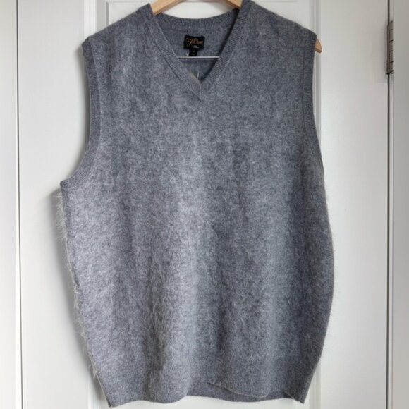 NWT Knit for J.Crew Men’s Brushed Cashmere V-Neck Sweater Vest Size M - Picture 2 of 7